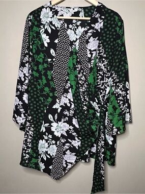 Cato Floral Faux Wrap Top Size 22/24W Green Black 3/4 Sleeve Polka Dots Casual